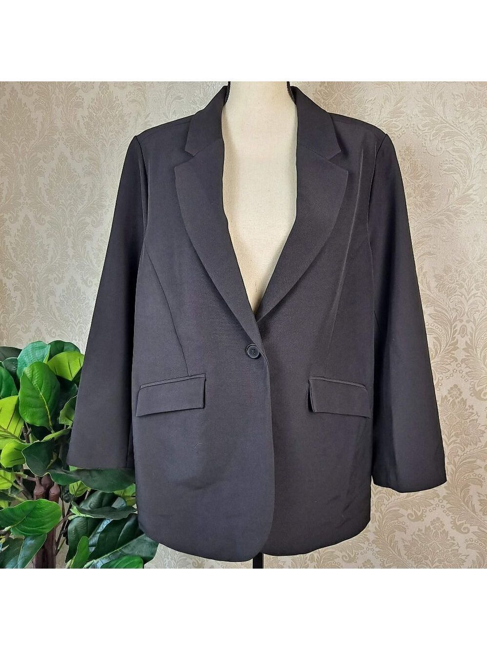 DG2 Diane Gilman Size 1X Black Blazer Front Flap Pockets NWT